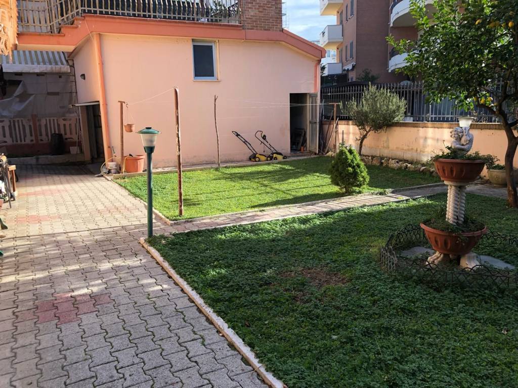 Appartamento a Alba adriatica in Via Cesare Battisti - Foto 2