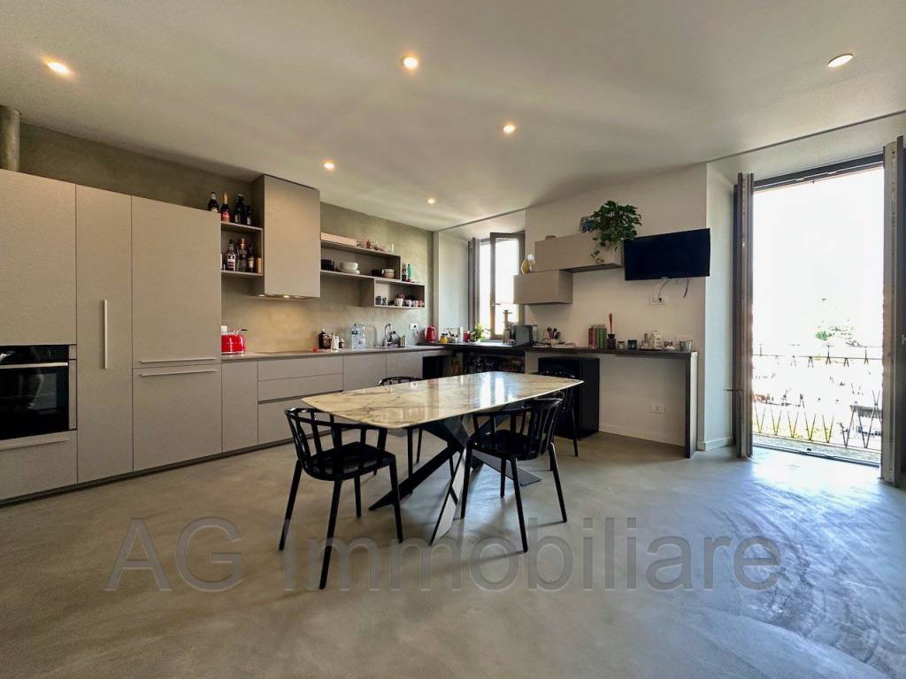Appartamento a Verbania in Via Roma - Foto 2