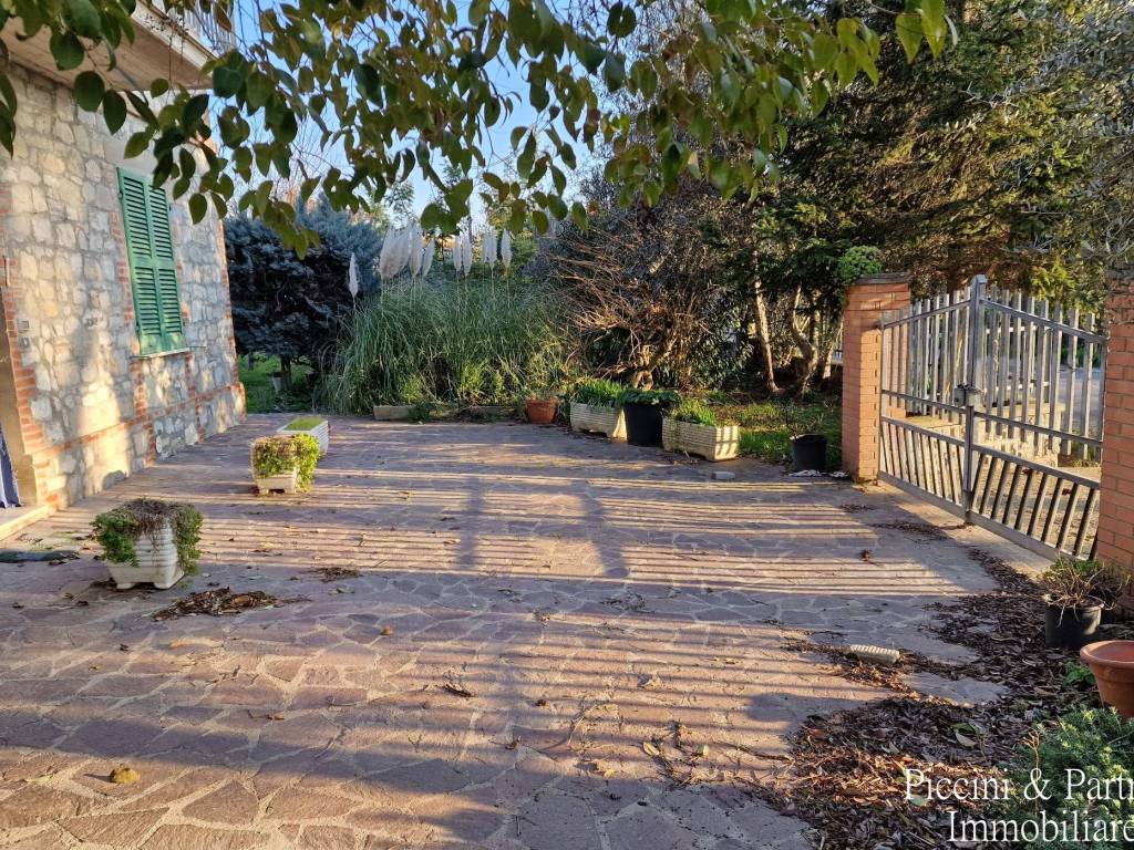 Villa a Castiglione del lago in Via Anguillara, 30 - Foto 4