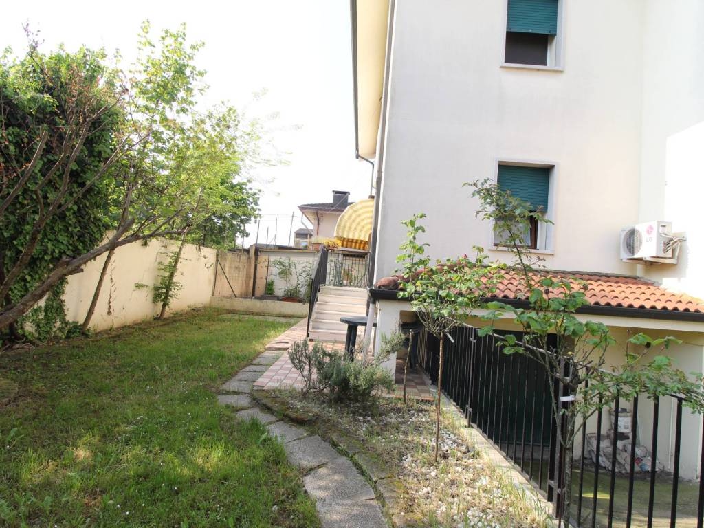 Villa a Albaredo d'adige in Via Roma - Foto 4