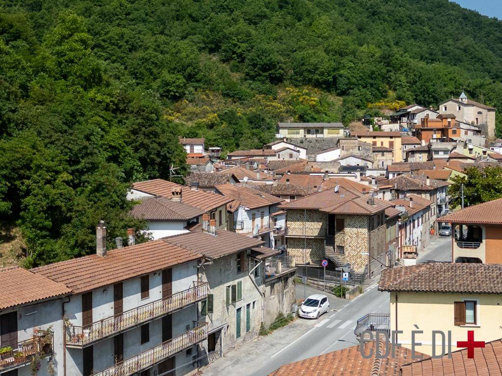 Casa indipendente a Rieti in Via Cicolano - Foto 2