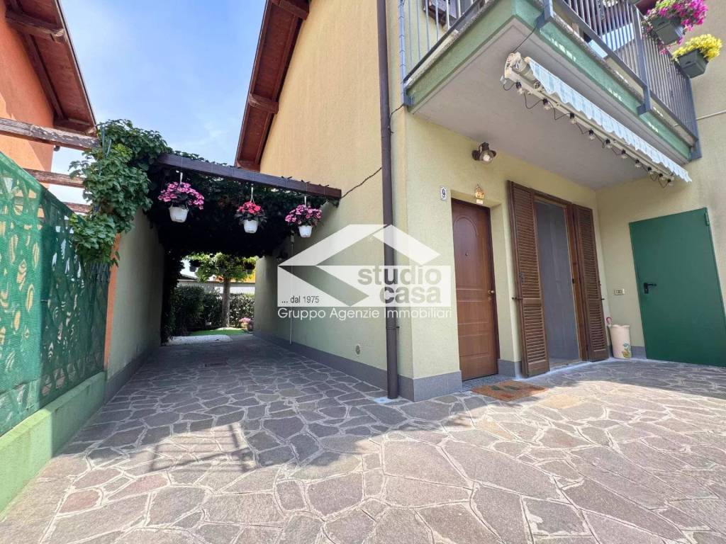 Villa a Cumignano sul naviglio in Via Ticengo - Foto 2