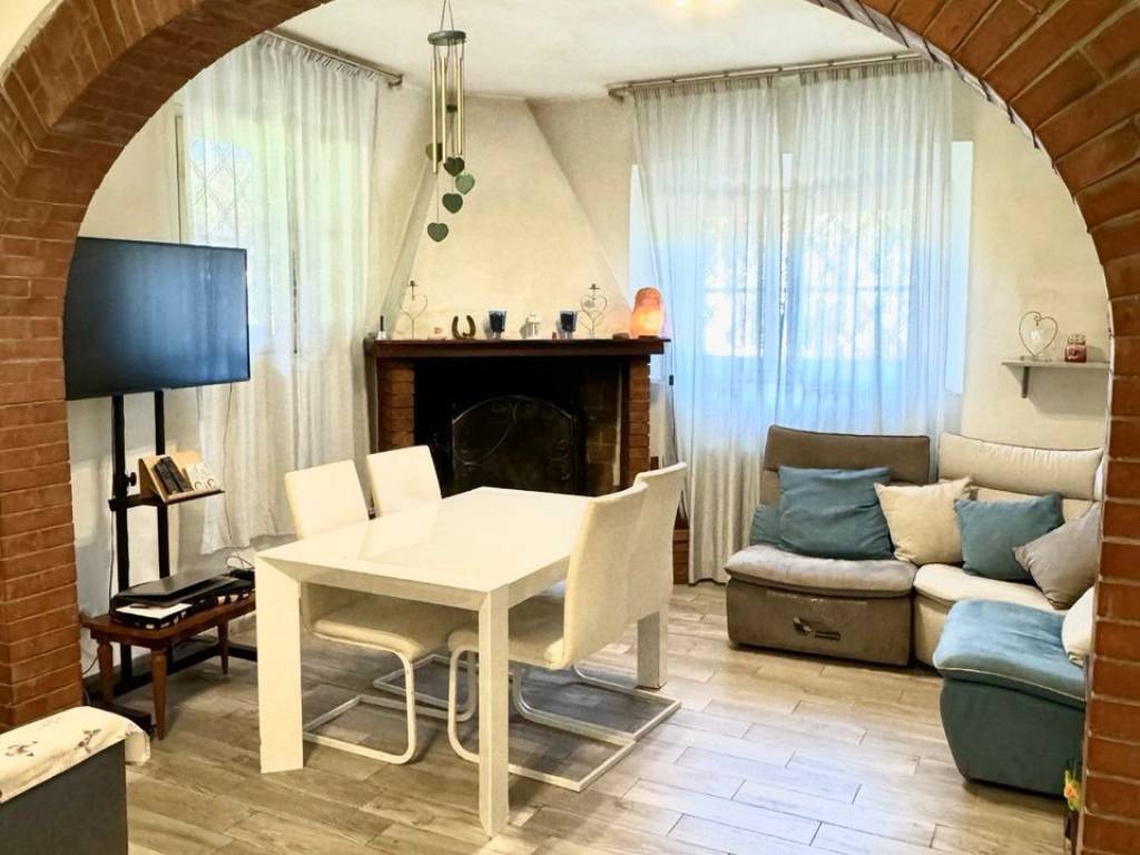 Appartamento a Pistoia in Viale Adua - Foto 5