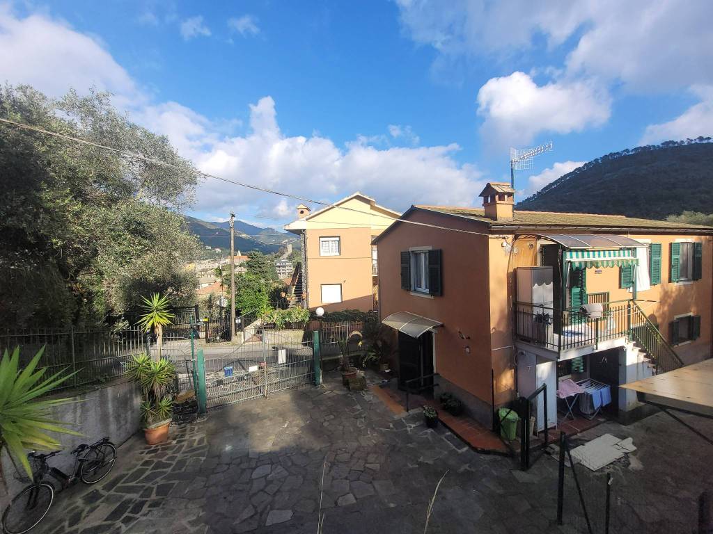 Villa a Levanto in Via Guido Semenza, 3 - Foto 2