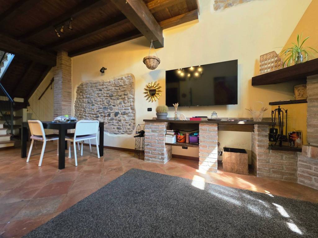 Appartamento a Collecchio in Strada Bergamino - Foto 3