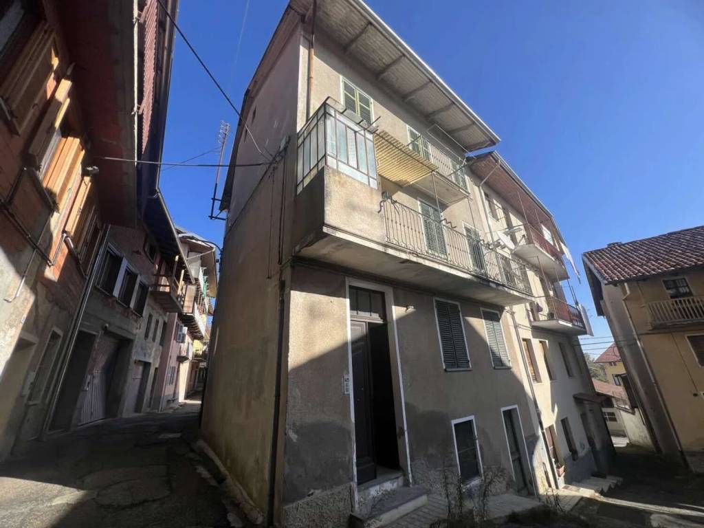 Villa a Valdilana in Frazione Ferrero, 24 - Foto 2