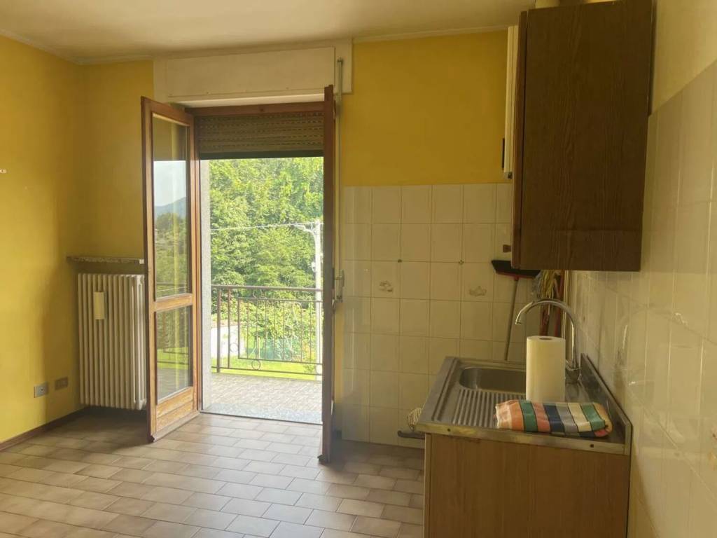Appartamento a Valdilana in Frazione Zoccolo, 19 - Foto 2