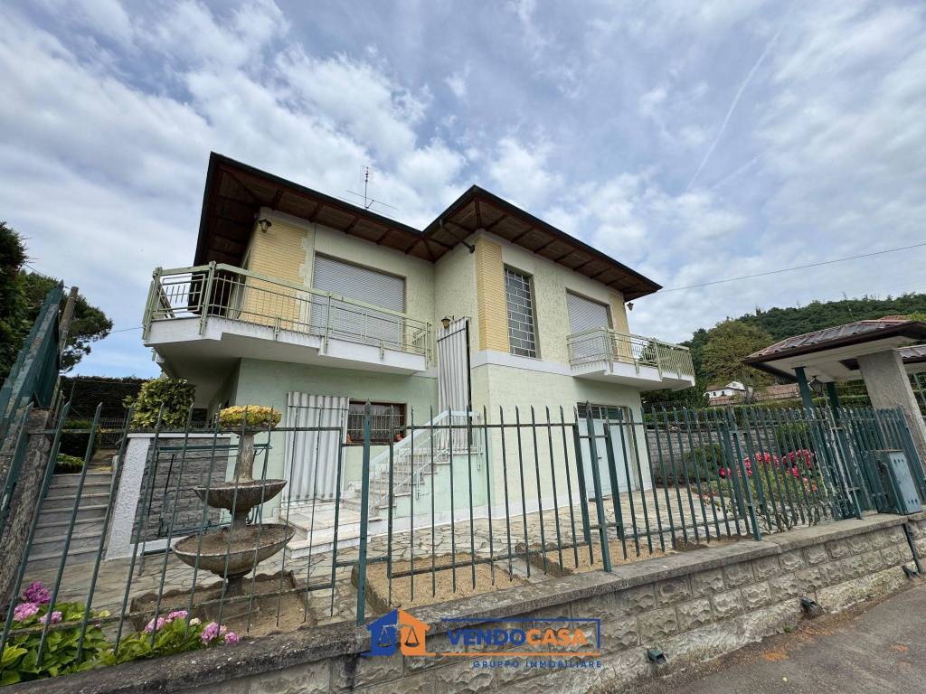 Villa a Nizza monferrato in Viale dei Partigiani, 21 - Foto 2