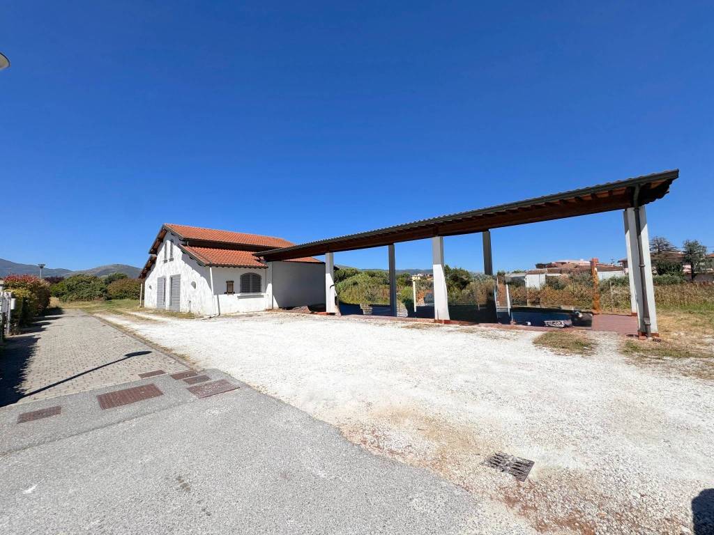 Loft / open space a Prato in Via Rolando Caciolli - Foto 2