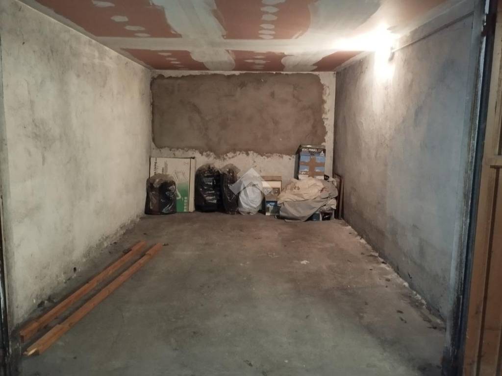 Box / garage a Verona in Via del quadrato, 1 - Foto 3