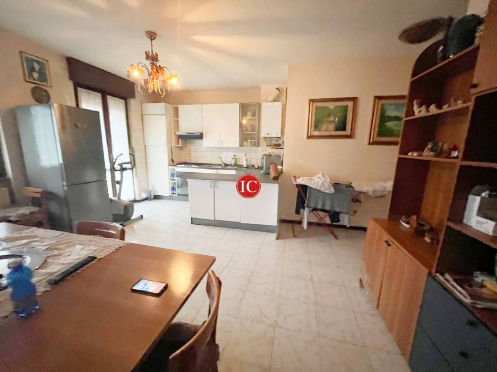 Appartamento a Lodi in Via Lunigiana, 11 - Foto 5