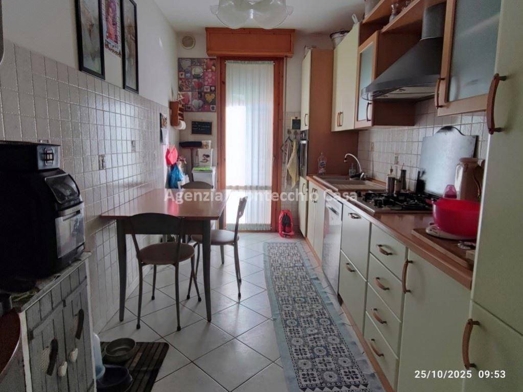 Appartamento a Vallefoglia in Via Zara - Foto 3