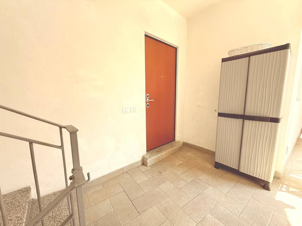 Appartamento a Carnago in Via Italia, 21 - Foto 2