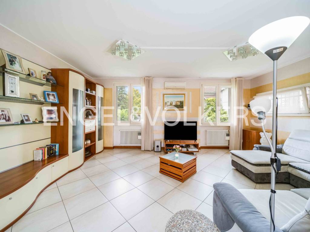 Villa a Vedano olona in Via Eugenio Curiel, 2 - Foto 3