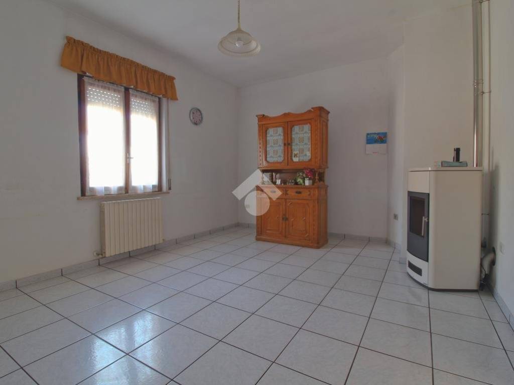 Casa indipendente a Giulianova in Via Nazionale per Teramo, 165 - Foto 5