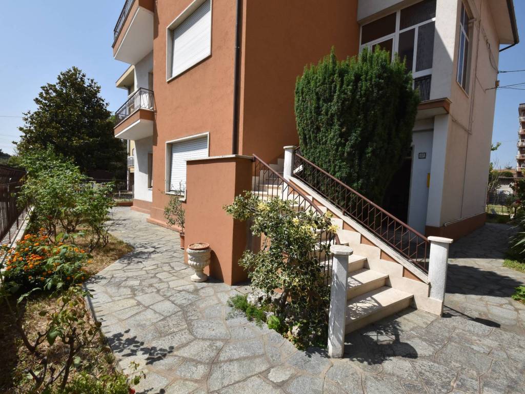 Villa a Chiaravalle in Via Martiri della Libertà - Foto 3