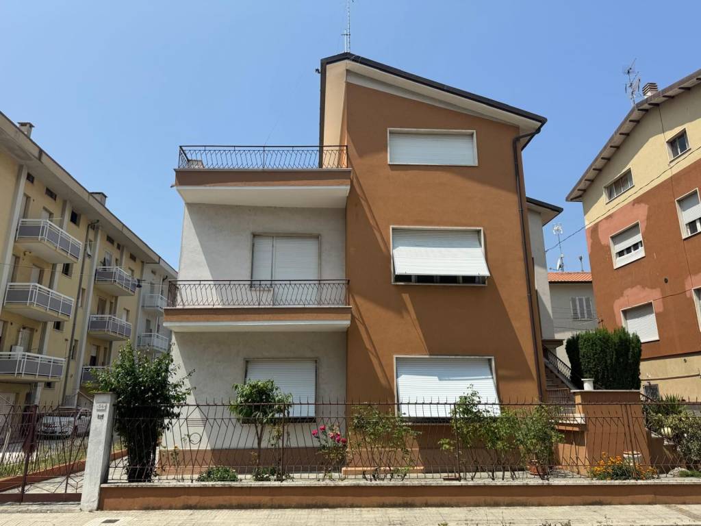Villa a Chiaravalle in Via Martiri della Libertà - Foto 4