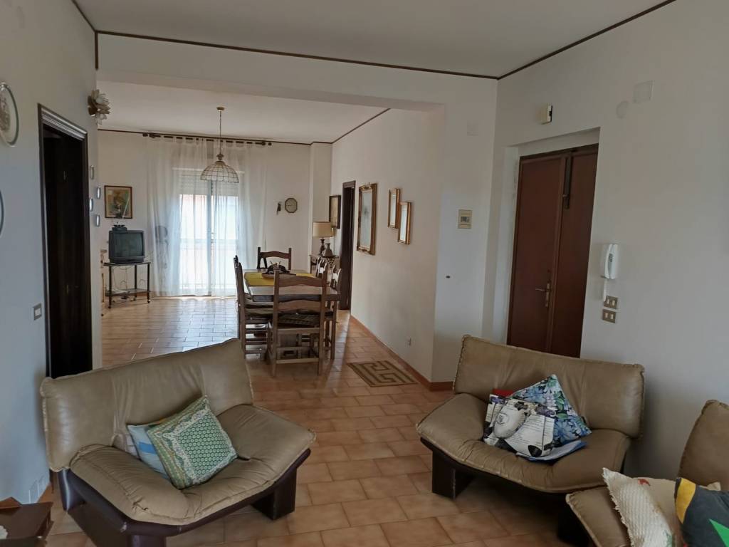 Appartamento a Vico del gargano in Via Silvio Ferri, 58 - Foto 2