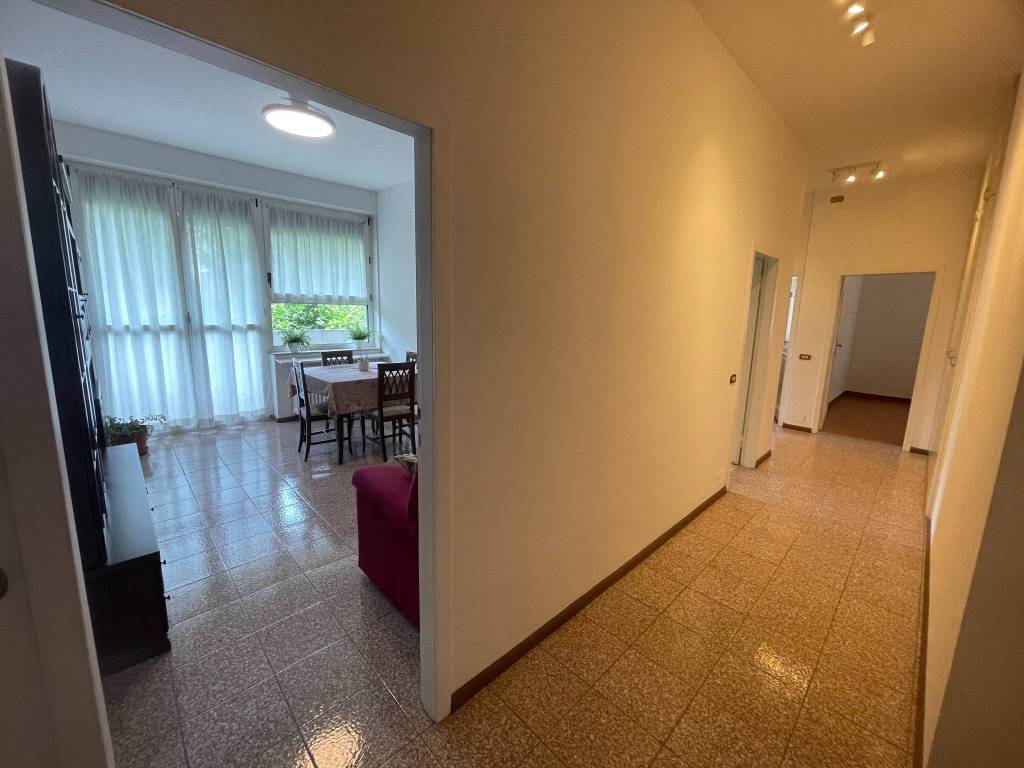 Appartamento a Como in Via Don Luigi Guanella, 6 - Foto 3