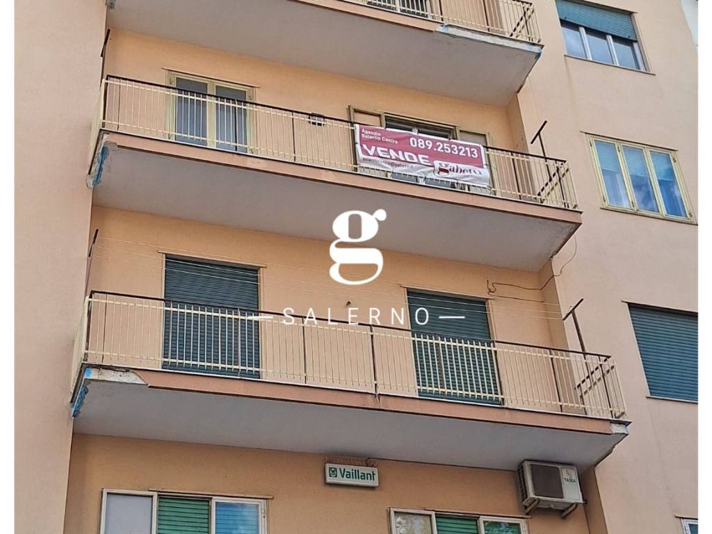 Appartamento a Salerno in Via Silvio Baratta - Foto 3