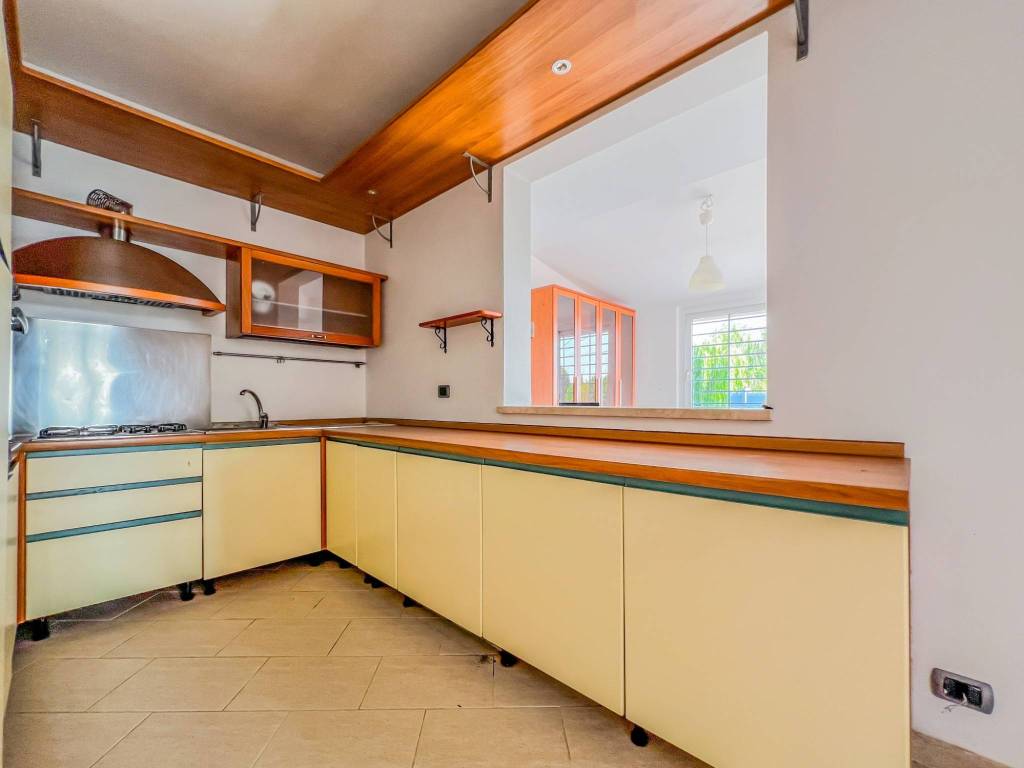 Villa a Aprilia in Via Platani - Foto 3