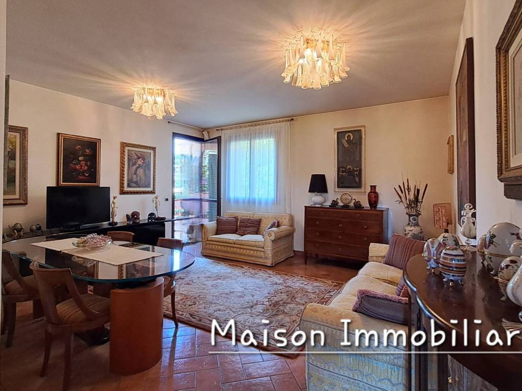 Appartamento a Prato in Via Ugo Foscolo, 21 - Foto 4