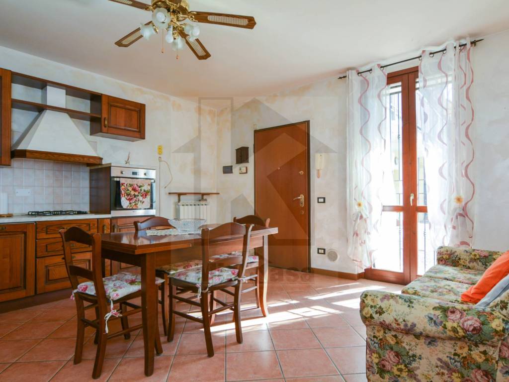 Appartamento a Uboldo in Via San Cosma, 31 - Foto 3