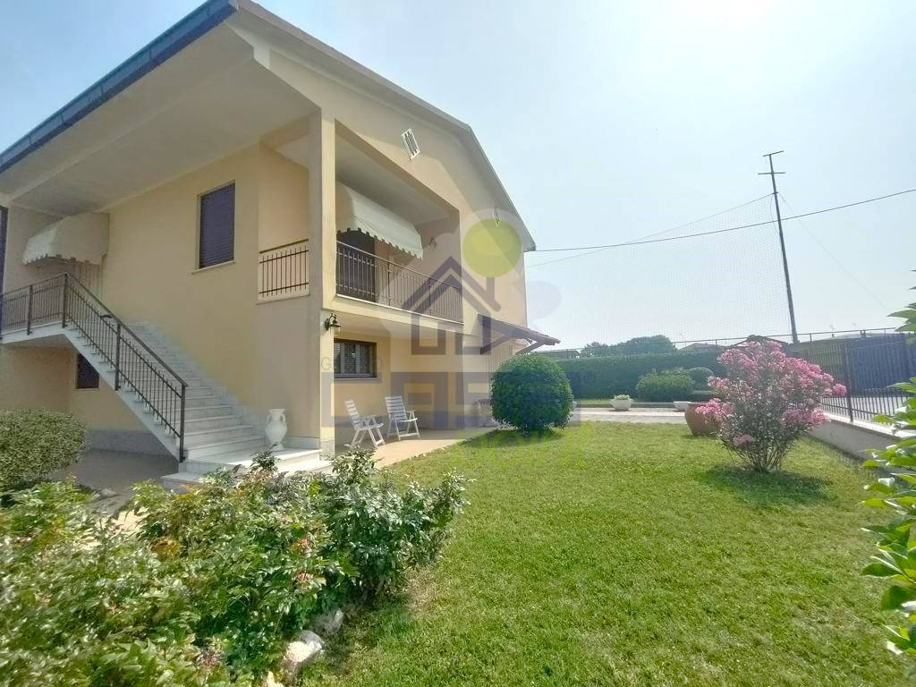 Villa a Piadena drizzona in via Dante Alighieri n°4 - Foto 4