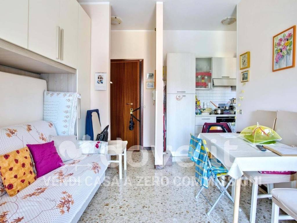 Appartamento a Luino in Via Amendola, 38 - Foto 3