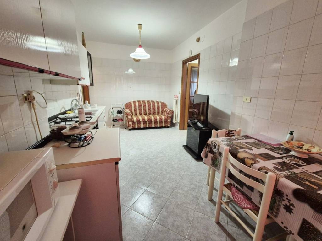 Appartamento a Brindisi in Via Tito Livio - Foto 5