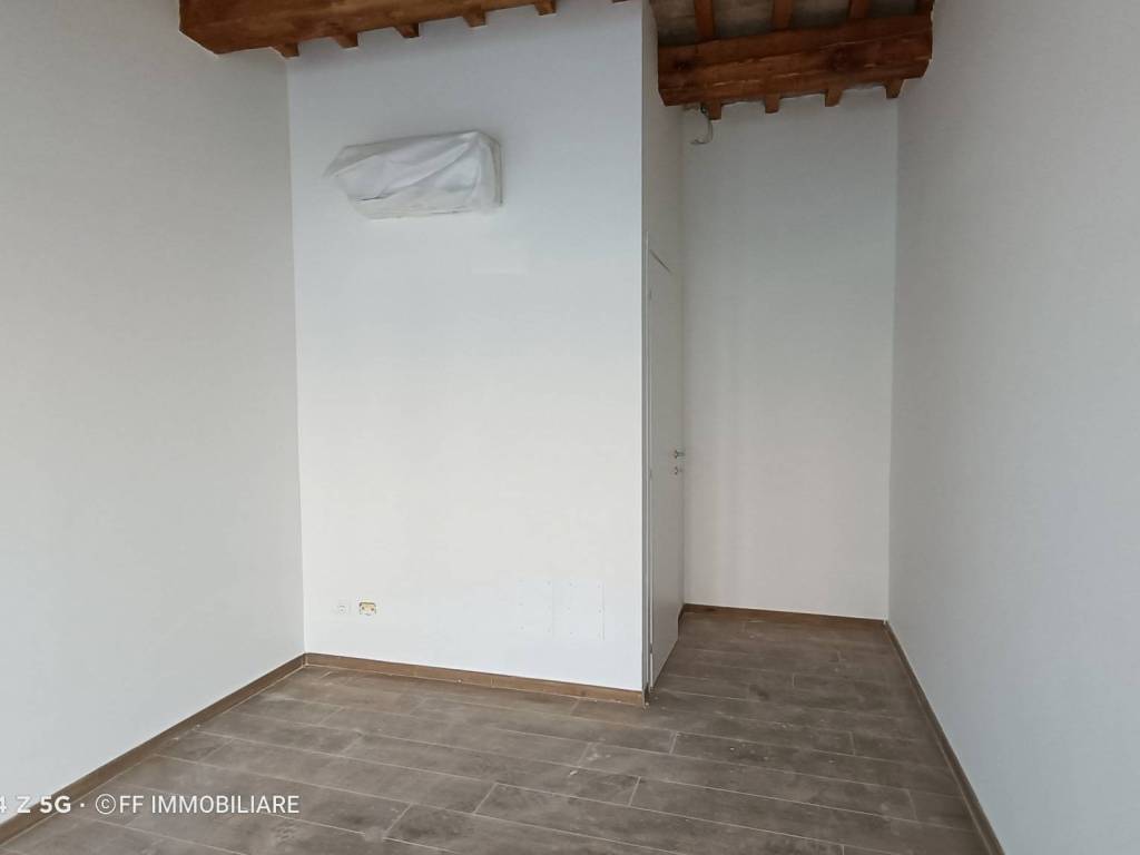 Immobile a Tolentino in Piazza della Libertà - Foto 3