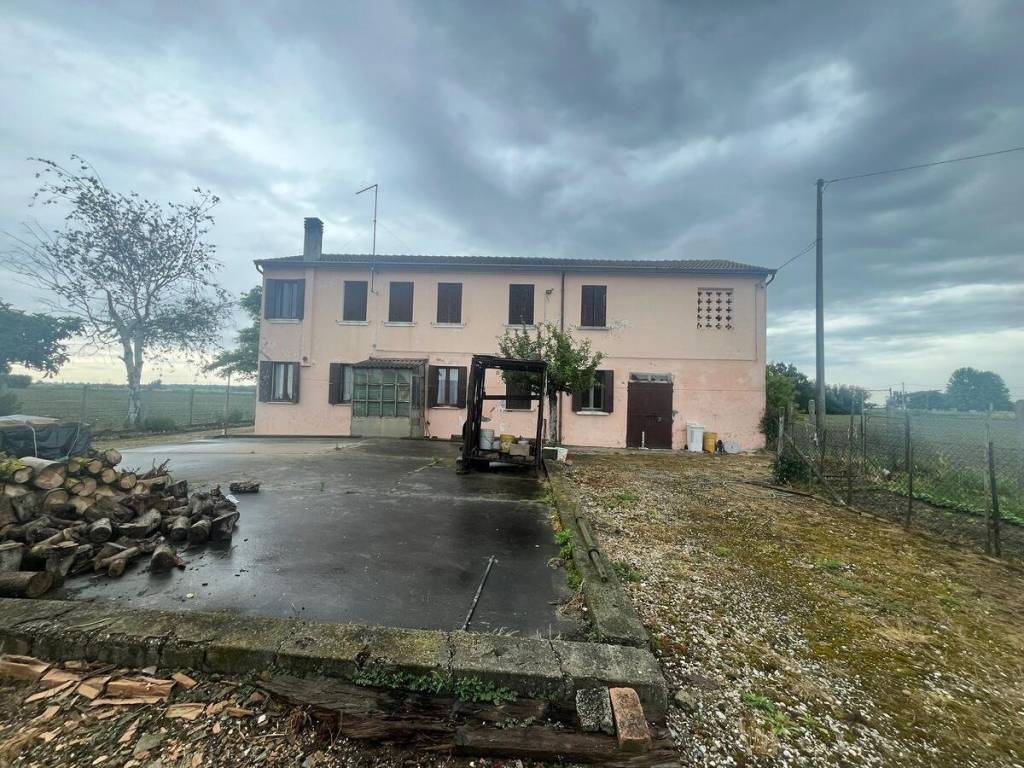 Villa a Taglio di po in Via Delta del Po - Foto 2