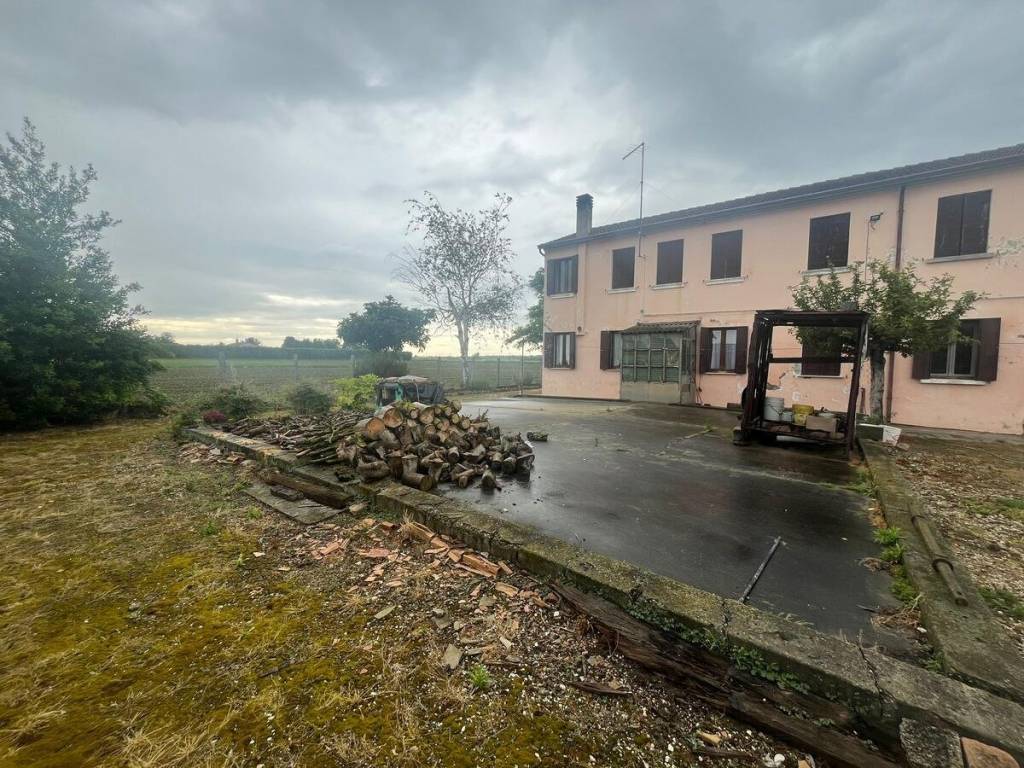 Villa a Taglio di po in Via Delta del Po - Foto 3