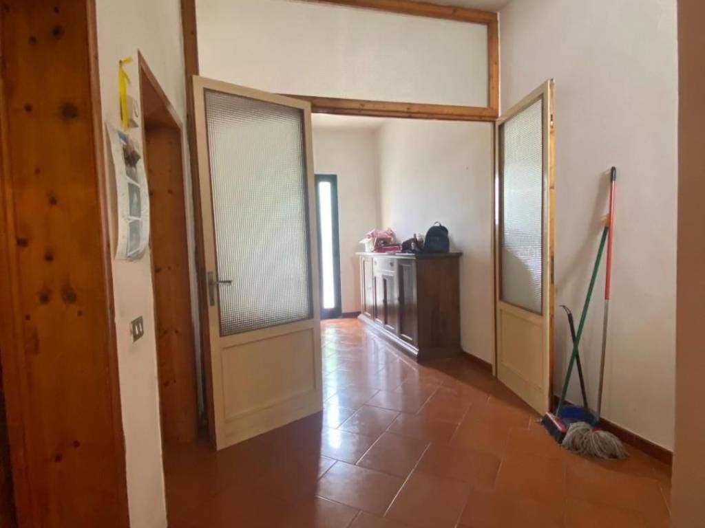 Casa indipendente a Poggio a caiano in Via Vittorio Emanuele II, , 34 - Foto 2