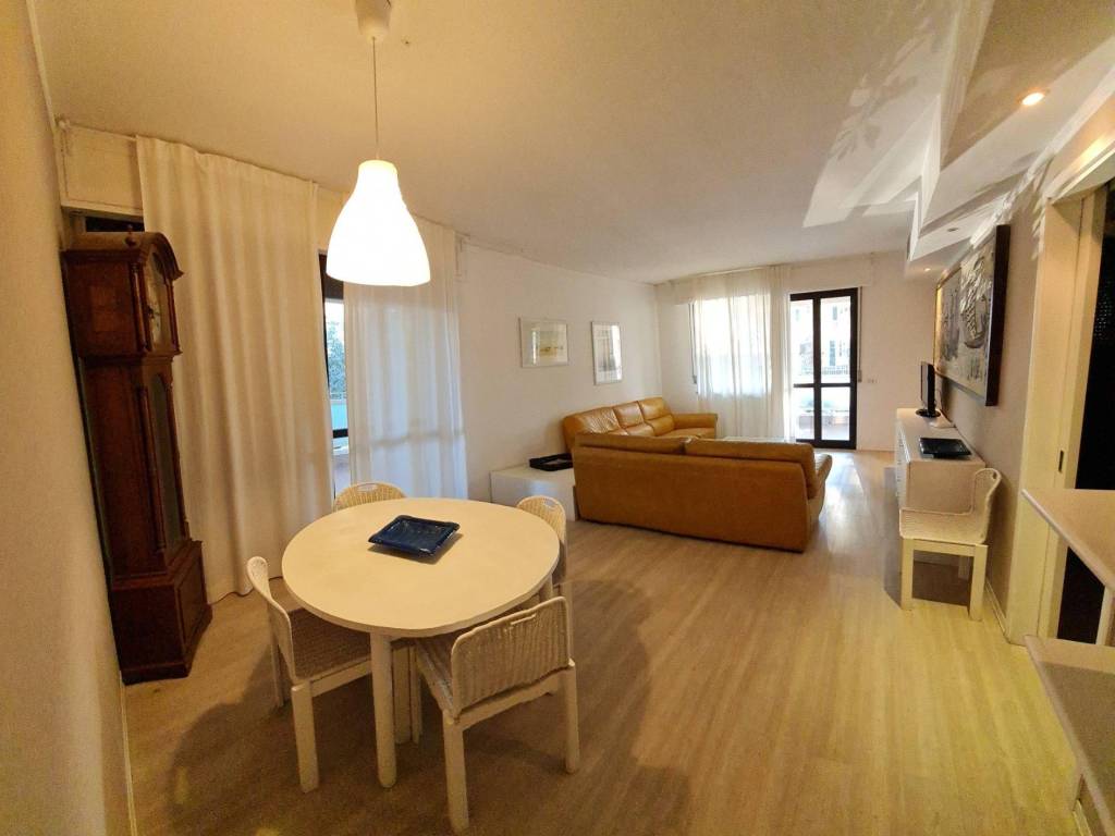 Appartamento a Riccione in Viale Milano, 74 - Foto 3