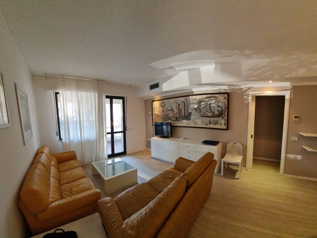 Appartamento a Riccione in Viale Milano, 74 - Foto 4