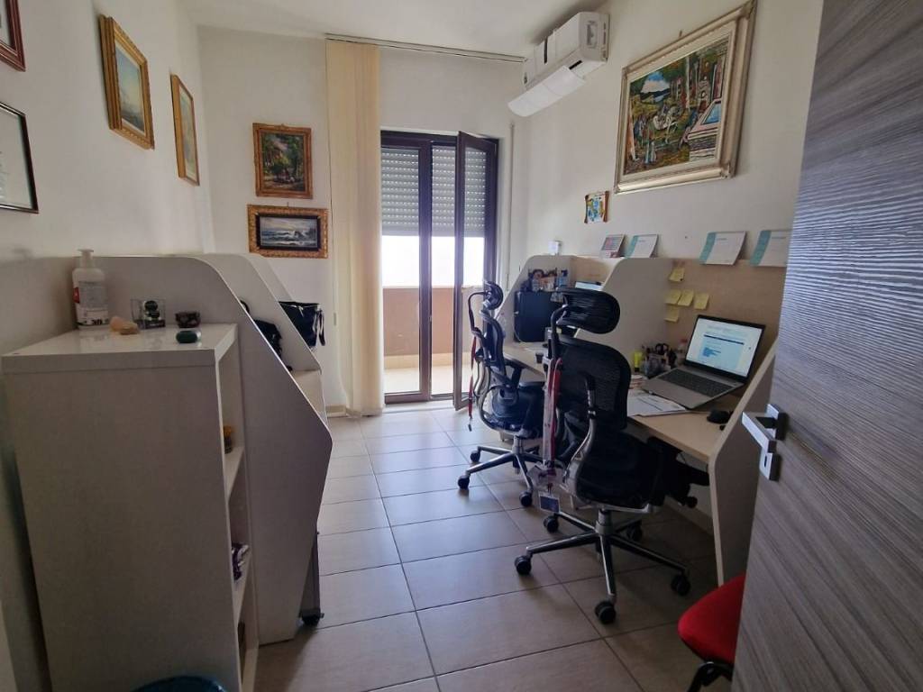 Appartamento a Crotone in Via Germania, 23 - Foto 3