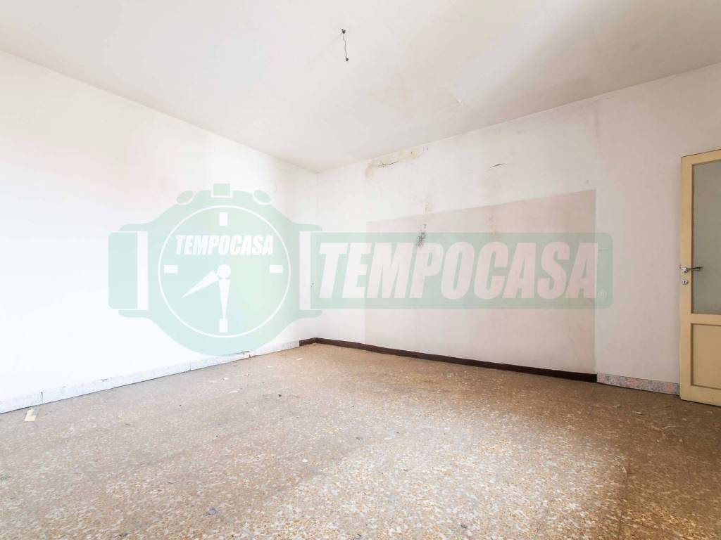 Appartamento a Tradate in Via Monte Nevoso, 15 - Foto 2