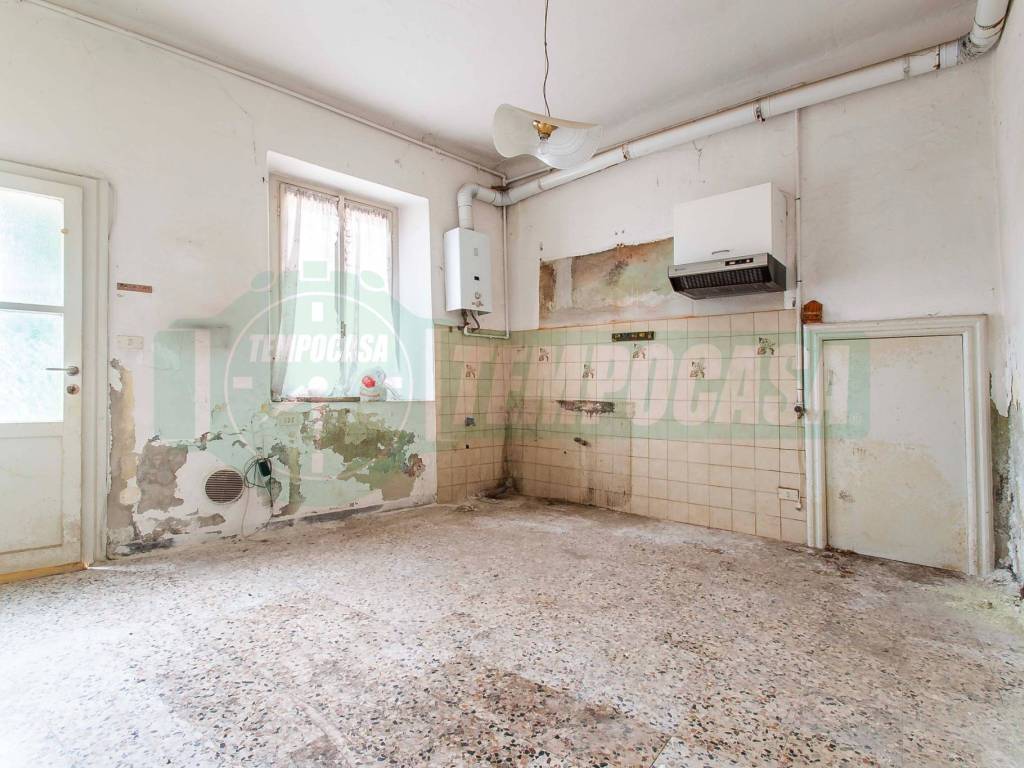 Appartamento a Tradate in Via Monte Nevoso, 15 - Foto 4