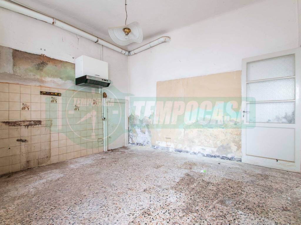 Appartamento a Tradate in Via Monte Nevoso, 15 - Foto 5