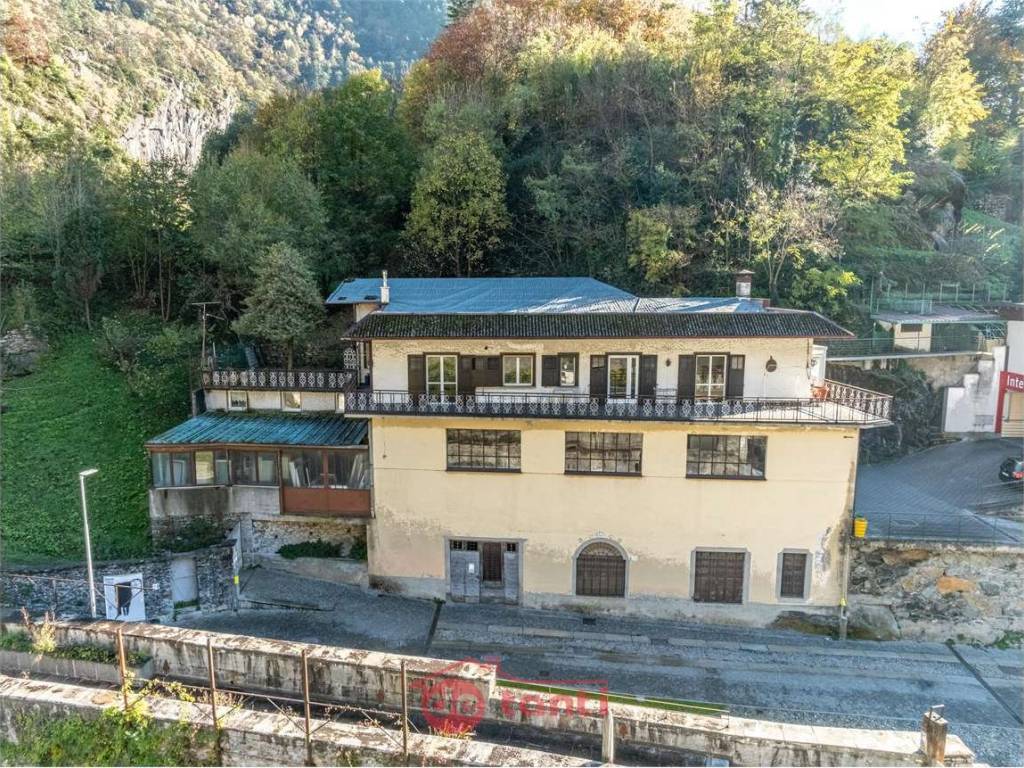 Appartamento a Chiavenna in Via Poiatengo - Foto 2