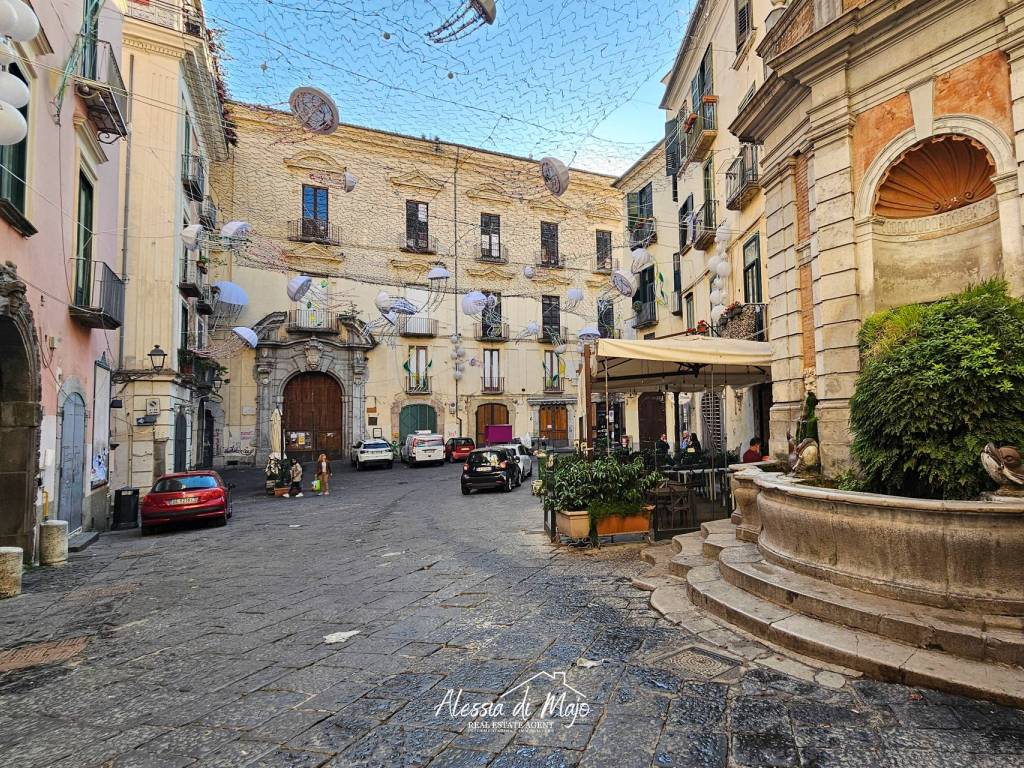 Appartamento a Salerno in Piazza Sedile del Campo - Foto 2