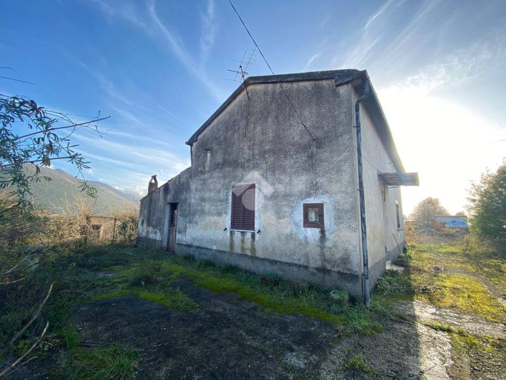 Casa indipendente a Cassino in VIA VALLE DEL GARIGLIANO - Foto 5