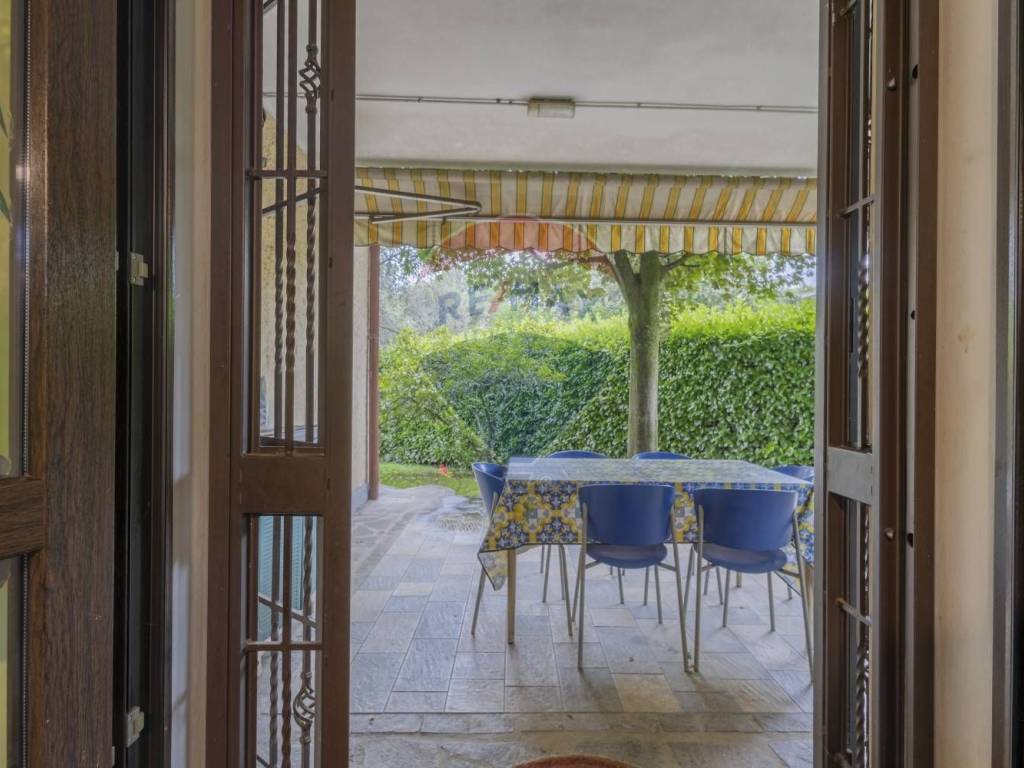 Villa a Lesmo in VIA PETRARCA, 5 - Foto 2