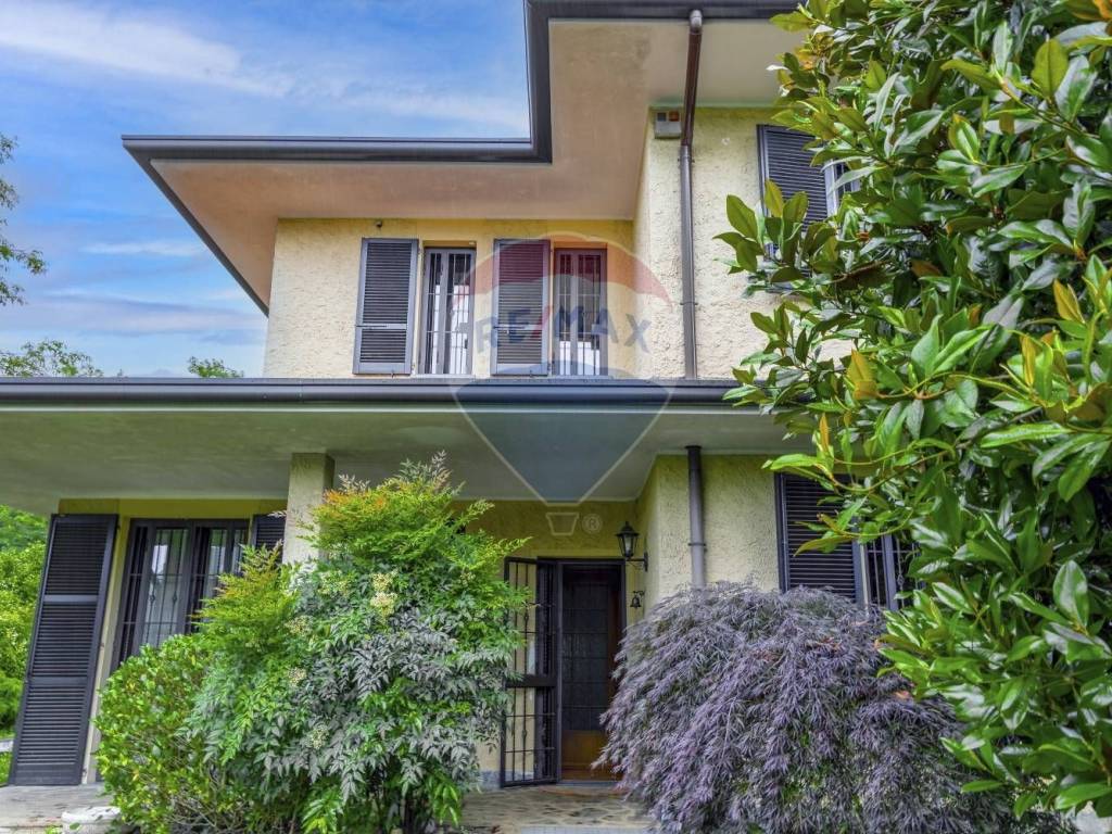 Villa a Lesmo in VIA PETRARCA, 5 - Foto 3