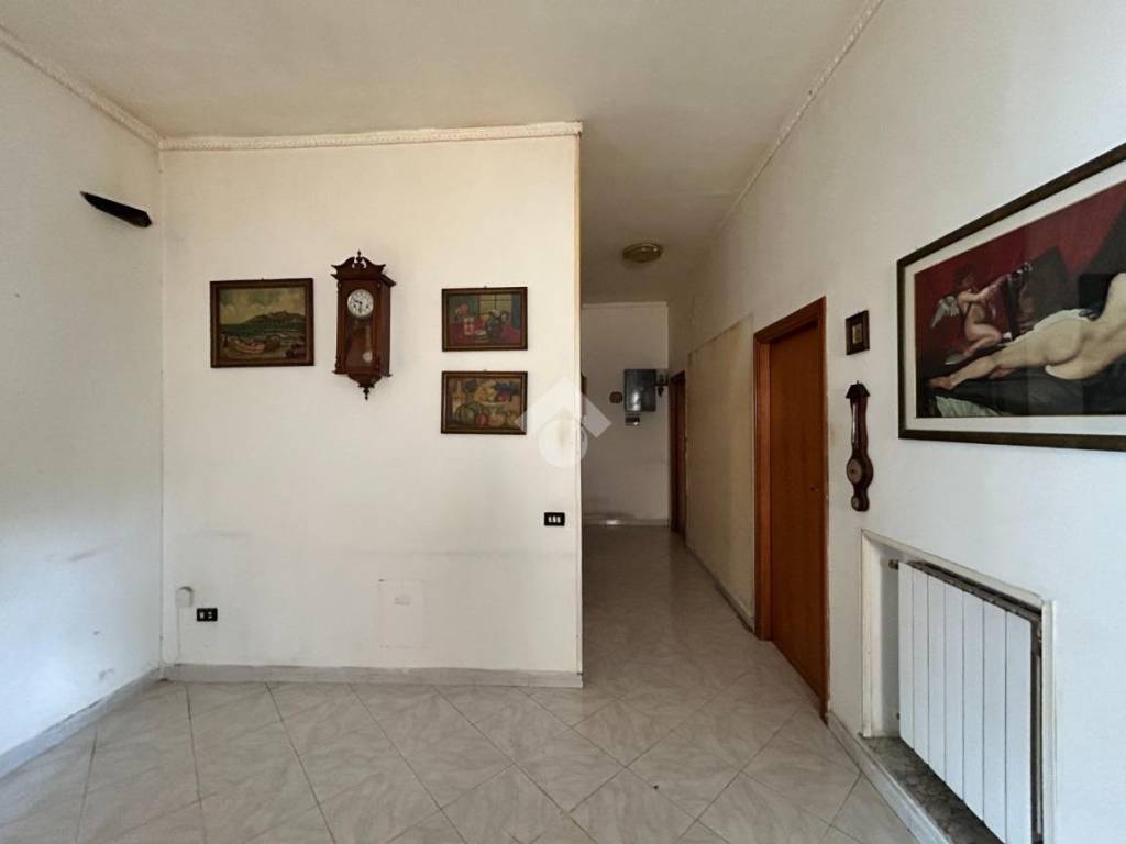 Appartamento a Napoli in Via bosco di capodimonte, 73 - Foto 3