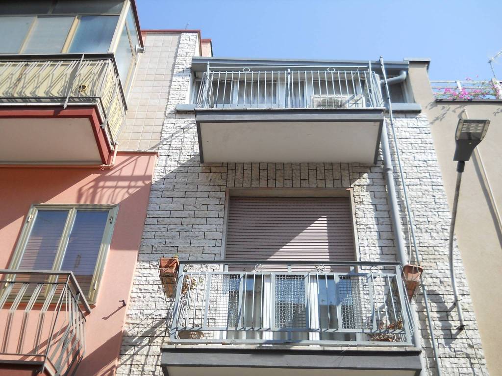Casa indipendente a Acquaviva delle fonti in Via Giovanni Scassi, 14 - Foto 4