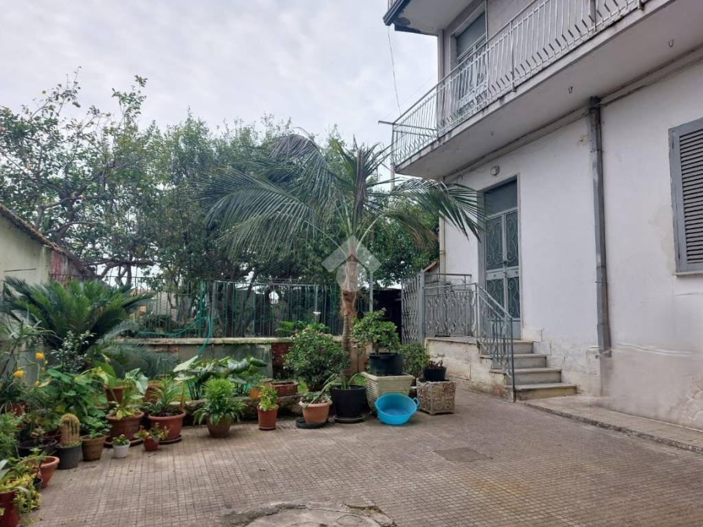 Palazzo / stabile a Caserta in Via Elpidio Jenco, 15 - Foto 2