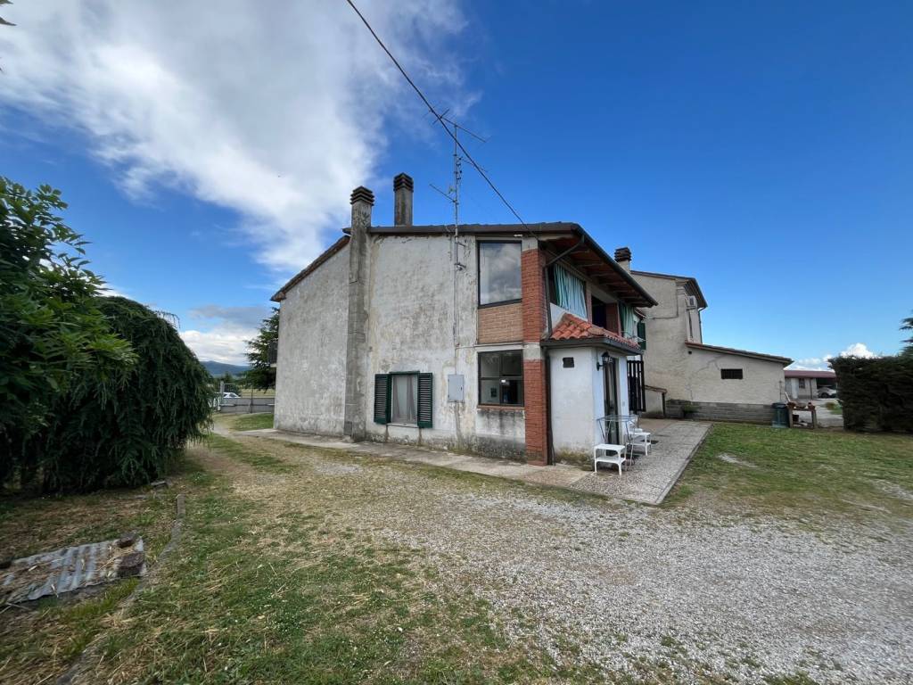 Casa indipendente a Cortona in Case Sparse Pietraia, 169 - Foto 3