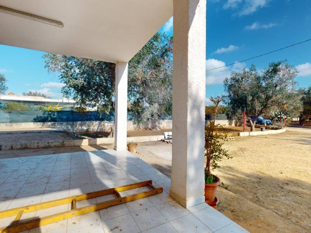 Villetta a schiera a Francavilla fontana in CONTRADA GUARDIOLA - Foto 2